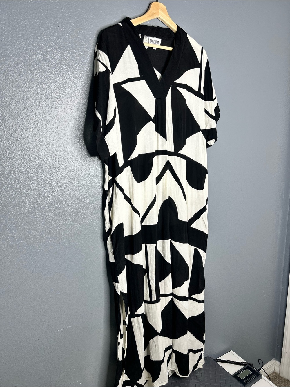 Anthropologie Lagenlook Artsy Black & White Maxi Dress with V-Neck medium large